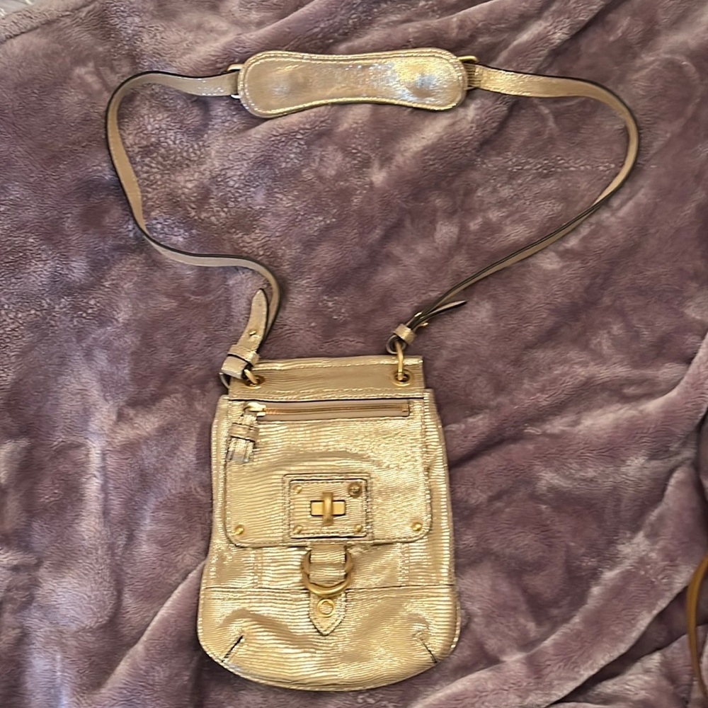 Juicy Couture crossbody gold bag purse - Picture 2 of 7